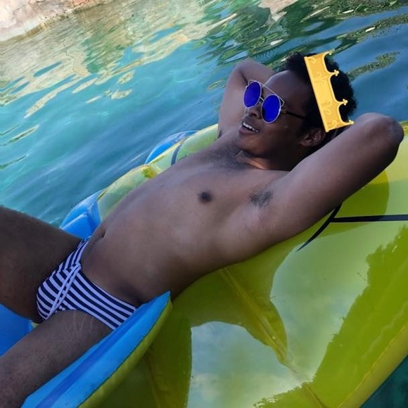 Meet your Posher, Brandon - Picture 1 of 1